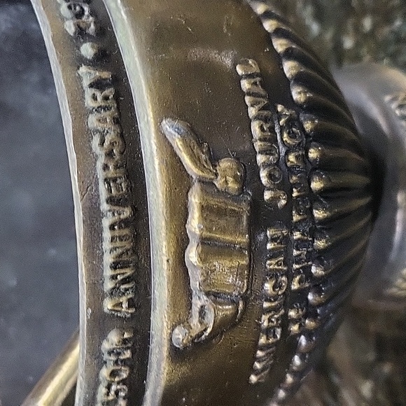 Vintage 1975 150 Anniversary American Journal Pharmacy MORTAR & PESTLE Brass - Picture 3 of 7